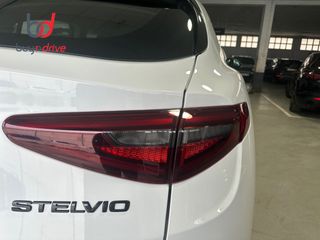 Alfa Romeo Stelvio 2.2 Diesel 140kW (190cv) SPRINT AWD