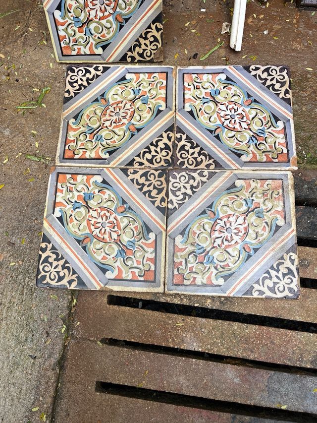 Azulejos antiguos decorados precio orientativo