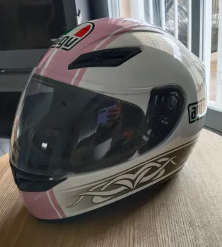 Casco AGV K4 EVO Blanco y Rosa.