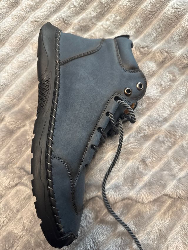 Bota de vestir gris y naranja