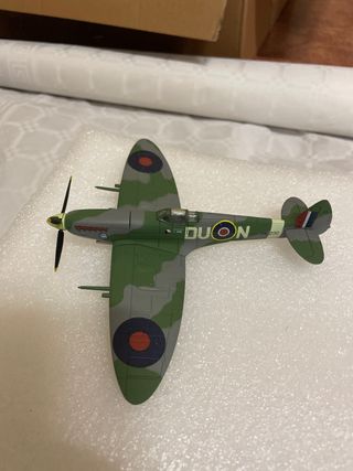 4 Maquetas Corgi Supermarine Spitfire 1/72