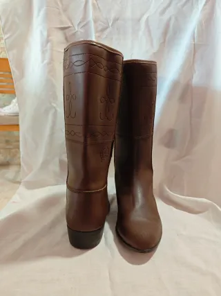 Botas Rocieras número 32 ,Rf k
