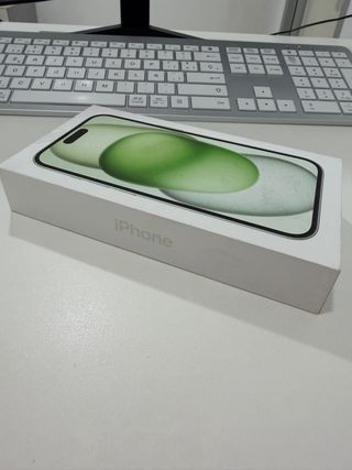 iPhone 15 Verde