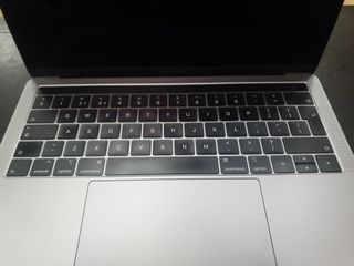 MacBook A1989 Plata/Gris Espacial