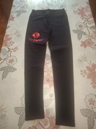 Mallas FitFlamc Originales Negras
Talla 40/42