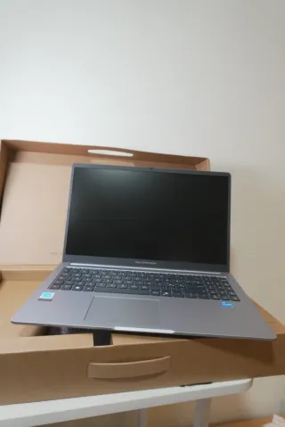 NUEVO Ordenador Portátil ASUS 512Gb 8Gb DDR5 13GEN