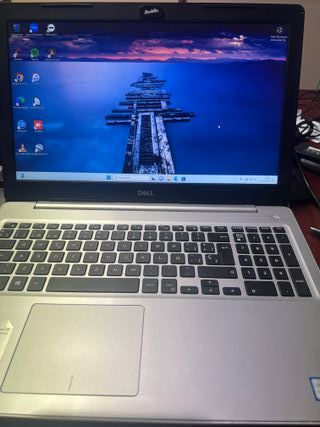 Portátil Dell i7 Octava Gen Plata