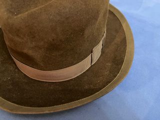 Sombrero de ala corta de lana hecho a mano años 50