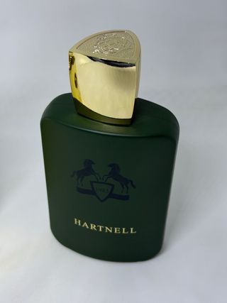 Perfume Hartnell Verde y Dorado