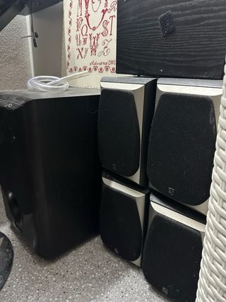 Equipo de Sonido Harman Kardon con 6 altavoces tri
