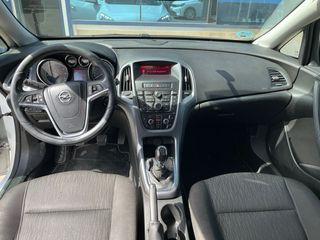 Opel Astra 2015