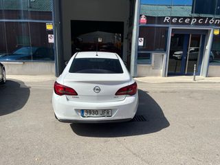 Opel Astra 2015