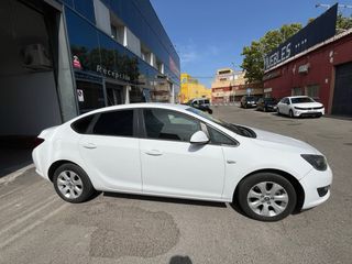 Opel Astra 2015