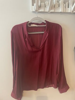 Dos blusas Sfera roja y negra