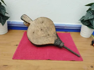 Fuelle chimenea antiguo madera y forja