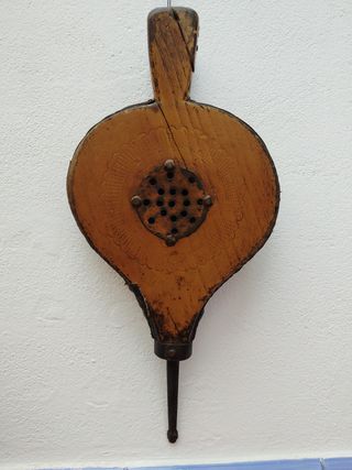 Fuelle chimenea antiguo madera y forja