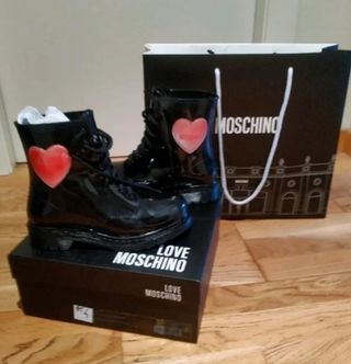 Botas Moschino