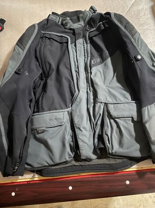 Conjunto Dainese Chaqueta, Pantalón y Guantes