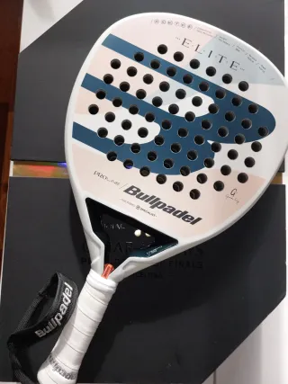 Pala Bullpadel Elite W25