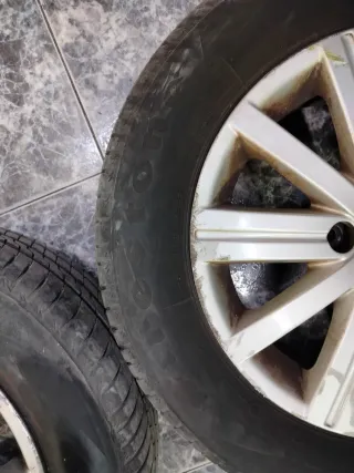 Llantas R15 VW Golf + Neumáticos