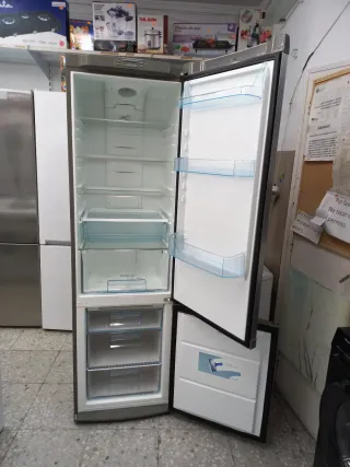 Nevera combi Electrolux 