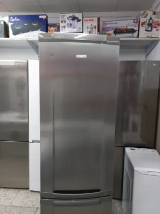 Nevera combi Electrolux 