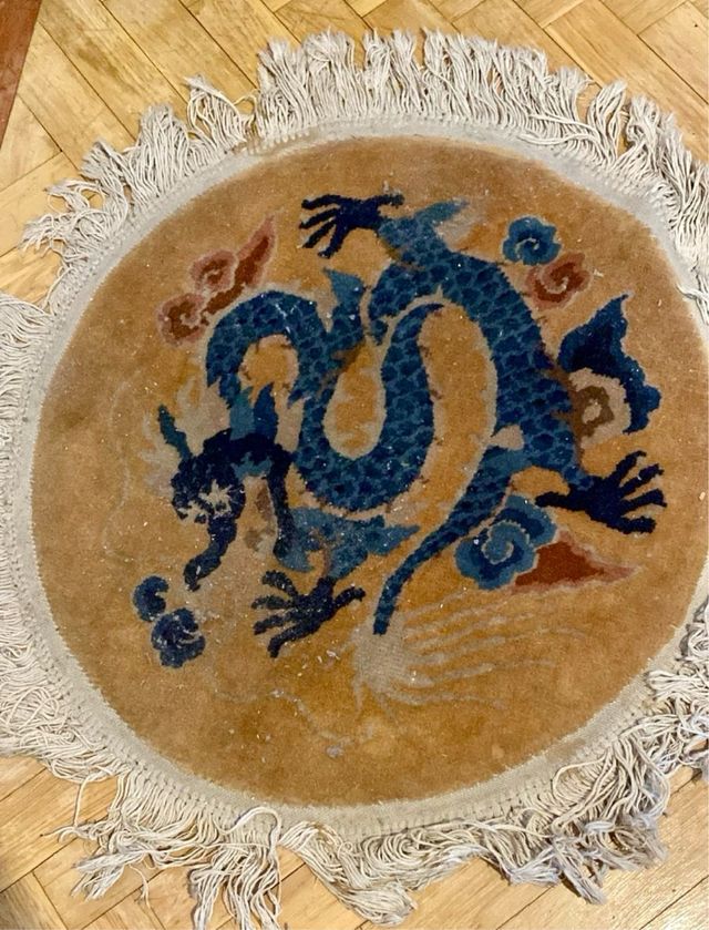Alfombra China Antigua Ninghisia
Dragón 3 patas