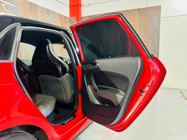 Audi S1 2014