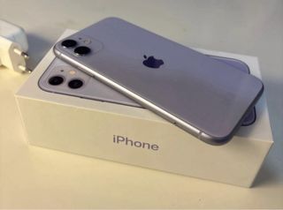 iPhone 11 viola