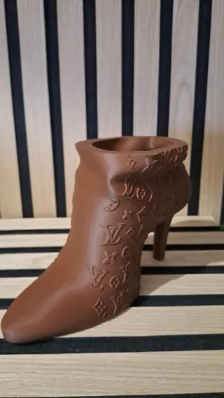 Stivaletto porta piantina marrone