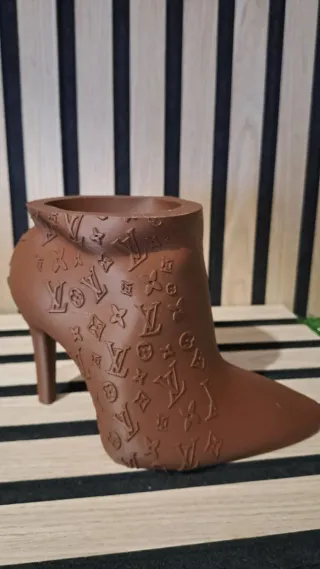 Stivaletto porta piantina marrone