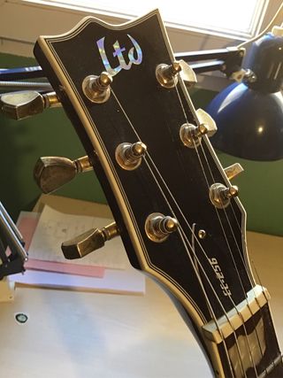 Guitarra Eléctrica LTD ec 256 t
