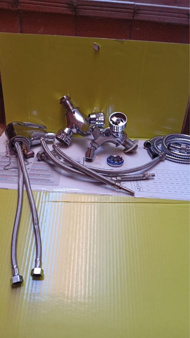 Juego Grifería Baño Metal