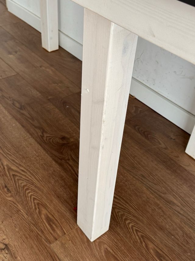 Mesa esquinera grande