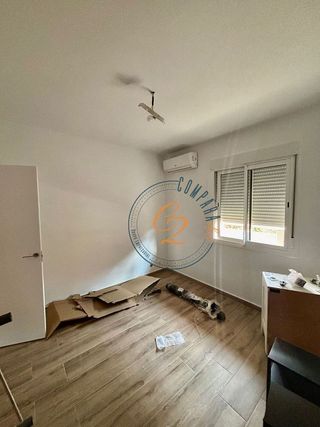 Piso en alquiler en El Cano - Los Bermejales en Sevilla