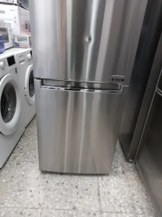 Nueva con tara Nevera LG 