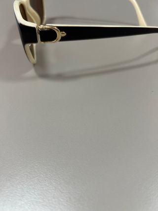 Gafas de sol mujer negras y blancas