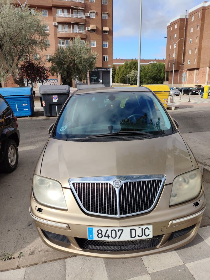 Lancia Phedra 2005 - foto 1