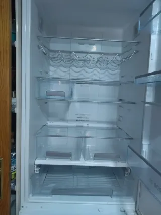 REPUESTOS FRIGO BOSCH KGN49A10/02  70cm.ancho