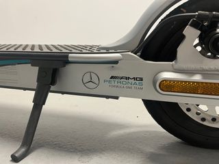 Patinete Eléctrico Edición Limitada Mercedes AMG