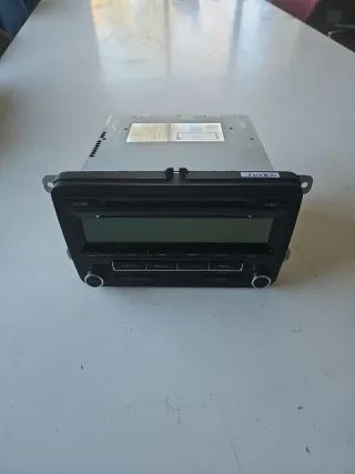 Radio RCD 310 grupo Volkswagen. 