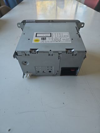 Radio RCD 310 grupo Volkswagen. 