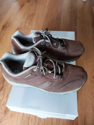 Zapatillas montaña mujer marrones