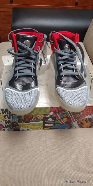 Zapatillas Adidas Marque Boost Grises/Rojas