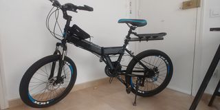 Bicicleta Plegable Negra con Detalles Azules