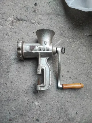 Picadora manual antigua HGB 8