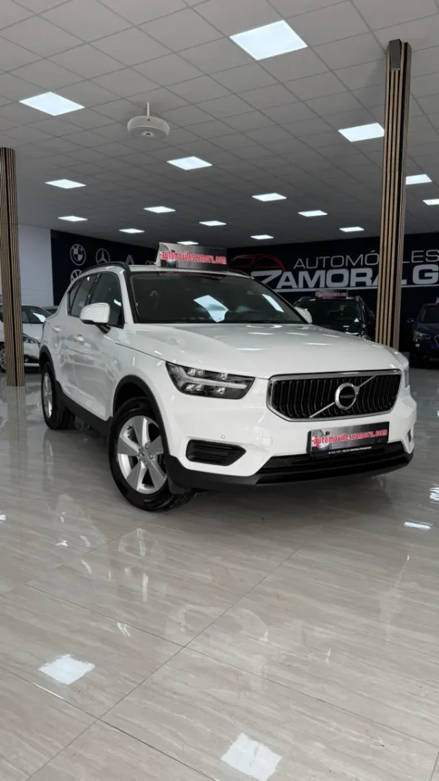 Volvo XC40 2021