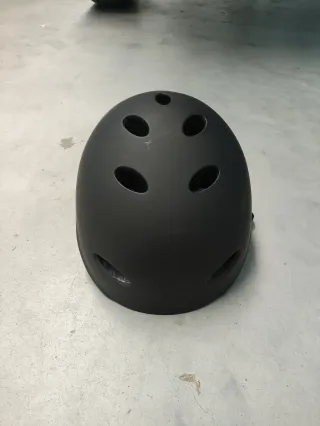 Casco Negro Apollo
