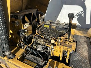 Carretilla Caterpillar V80 E
