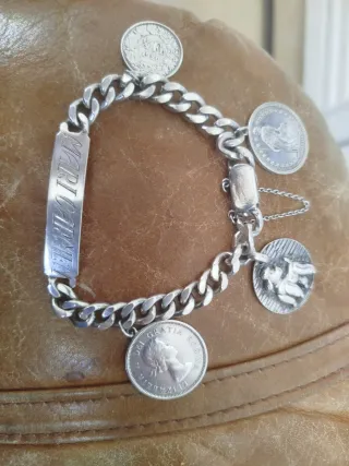 Pulsera esclava plata con monedas